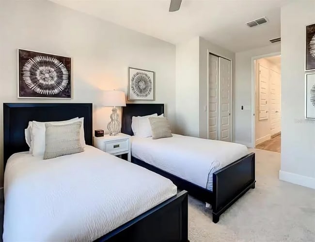 Photo - 856 Driving Range Ct