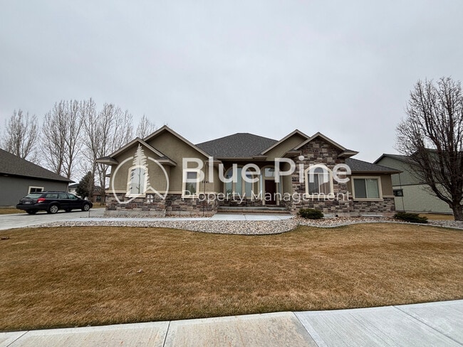 Building Photo - 5245 Jupiter Hills Dr