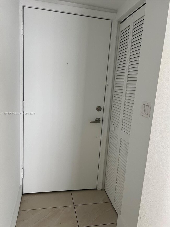 Photo - 395 NE 21st St Unit 605