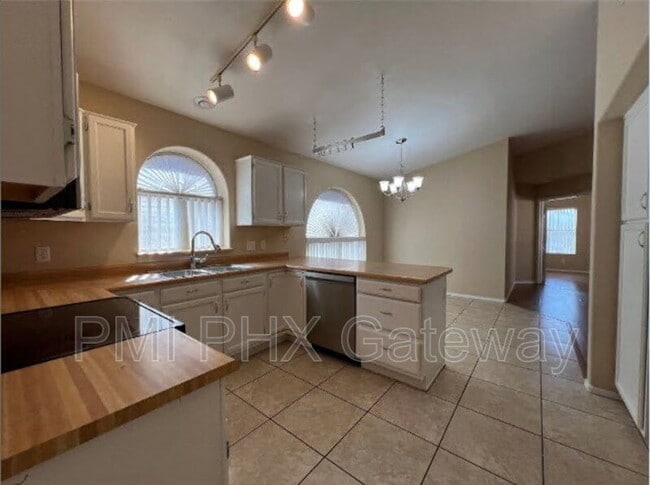 Photo - 15982 N 90th Ave