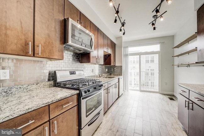 Photo - 2501 Sayles Pl SE