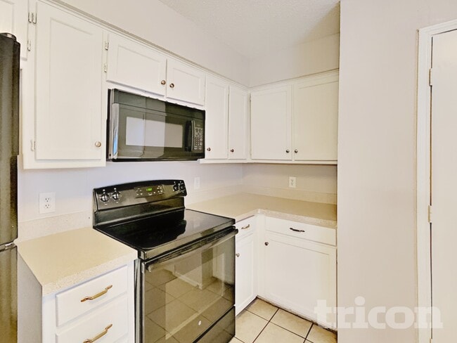 Photo - 2309 Rolling Creek Run