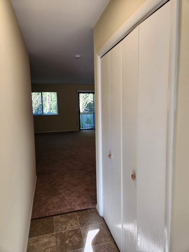Photo - 60 Wolfpit Ave