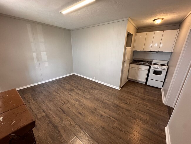 Photo - 618 S Center St Unit Apt B