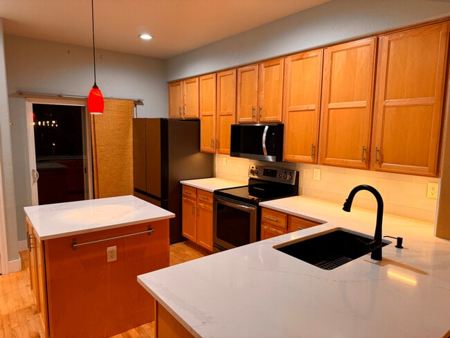 Photo - 1221 E Prospect Rd