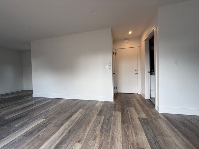 Photo - 912 Alabama St Unit 102