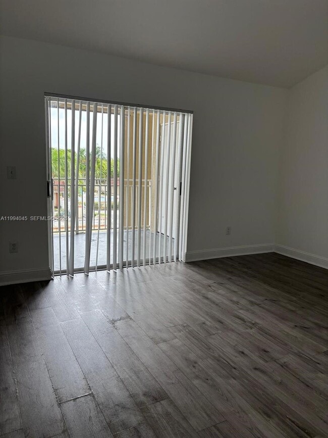 Photo - 18810 NW 57th Ave Unit 303