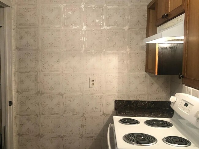 Photo - 1422 Laurel Ln