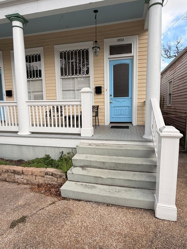 Photo - Gorgeous 1BD/1.5BA Uptown