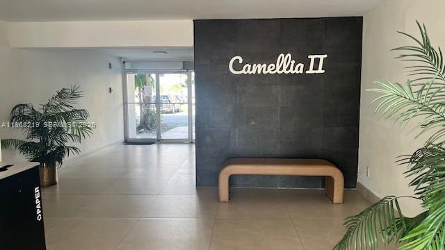 Building Photo - 1780 NE 191st St Unit 811-2