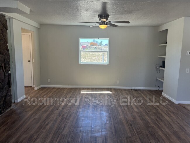 Photo - 318 Marble Dr