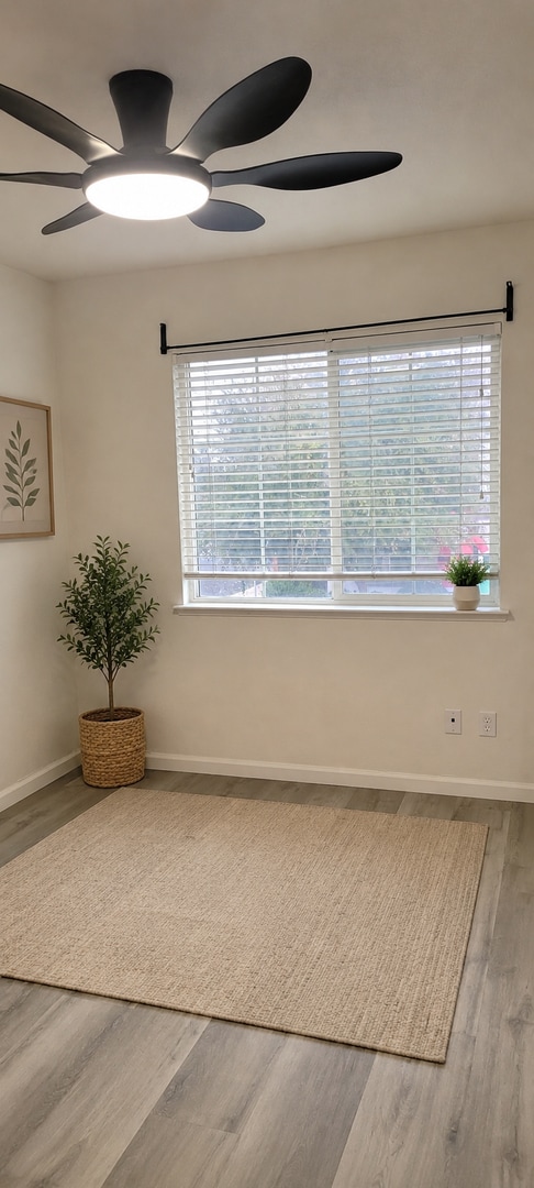 Photo - 1800 Broad Stripes Way