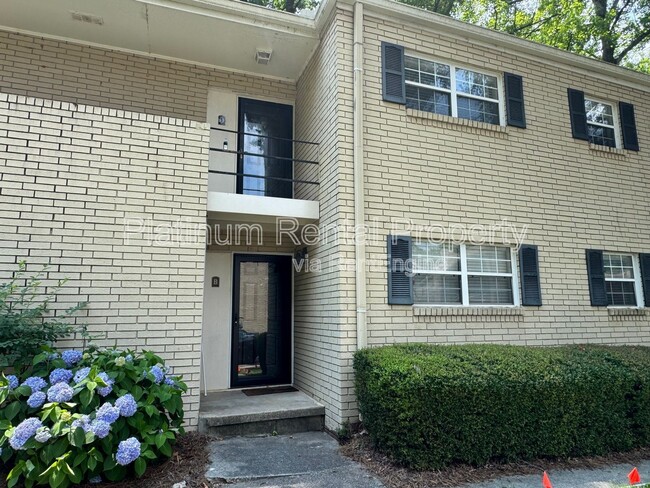 Photo - 311 Peachtree Hills Ave NE Condo Unit 8b