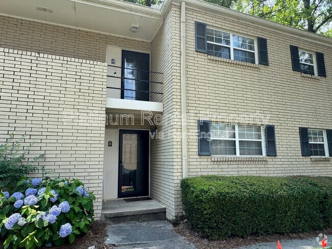 Building Photo - 311 Peachtree Hills Ave NE Unit 8b Rental