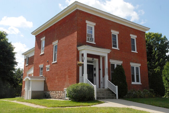 Photo - 208 Grand Ave Unidad 1