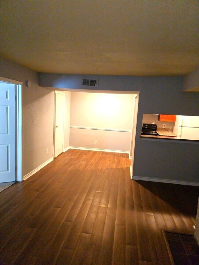 Building Photo - 12634 Ashford Meadow Dr Unit C