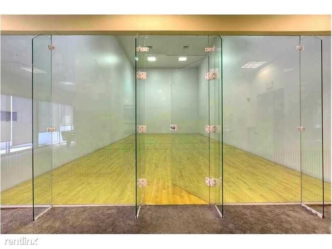 Photo - 1 br, 2 bath Condo - 6365 Collins Ave IMMP...