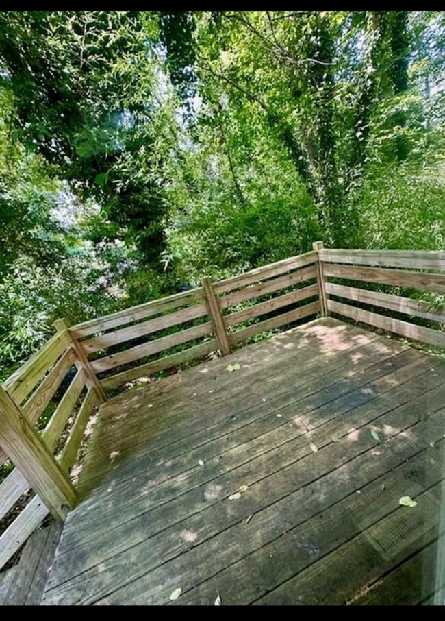 Photo - 407 Lindsay Rd Unit 01