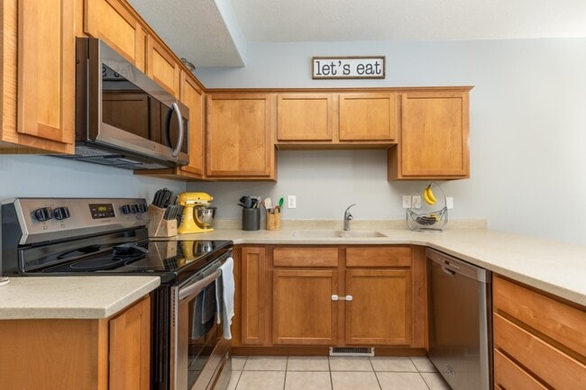 Photo - 176 N 570 E