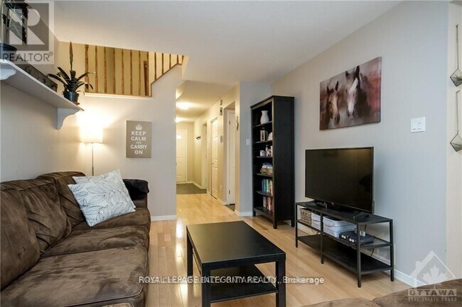 Photo - 15 Peterson Pl