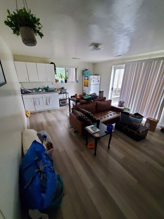 Photo - Alpine Ave (Triplex) Unit 533 Alpine Ave