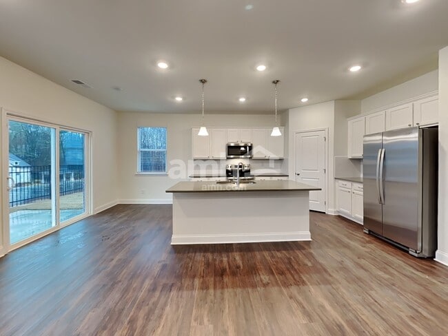 Photo - 2003 Windsor Park Ave