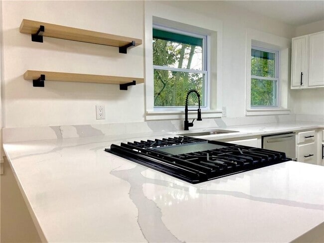 Photo - 1400 North St NW