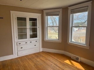 Photo - 404 Salem St