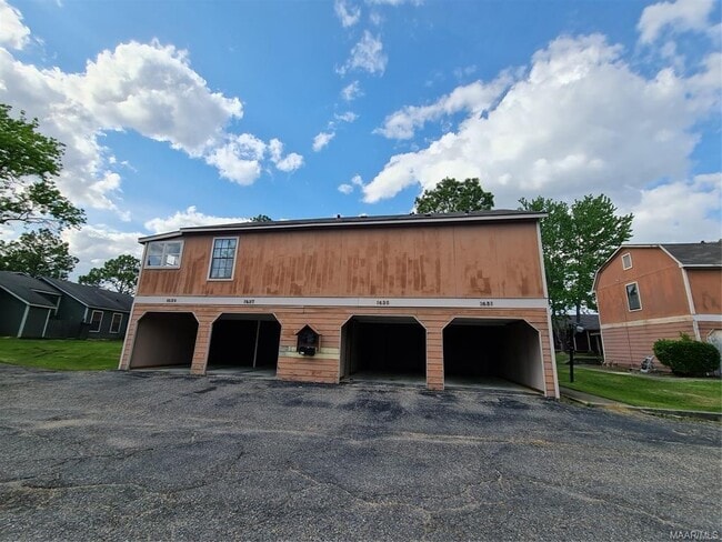 Photo - 1625 E Trinity Blvd