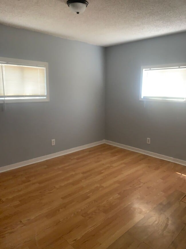 Photo - 3/2 remodeled