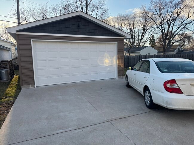 Photo - 4326 7th St NE