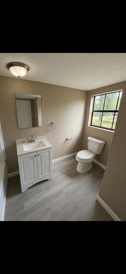 Photo - 14 Lakeview Dr