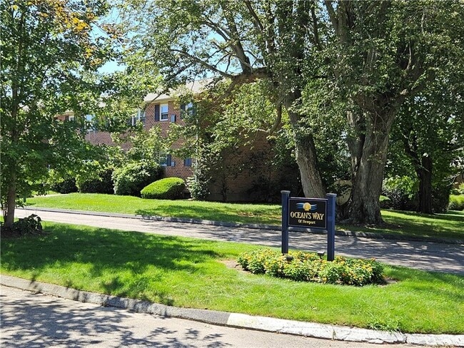 Building Photo - 70 Carroll Ave