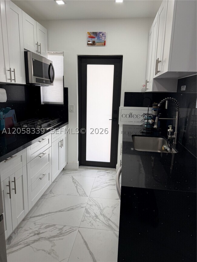 Photo - 4015 Indian Creek Dr Unit 308