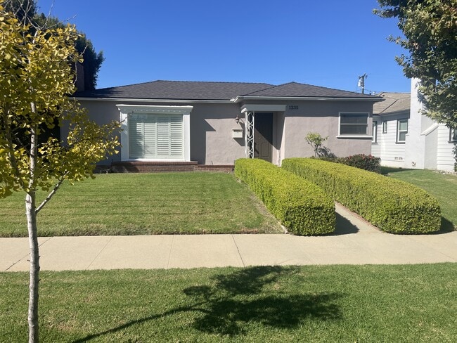 Building Photo - 1235 E Armando Dr Rental