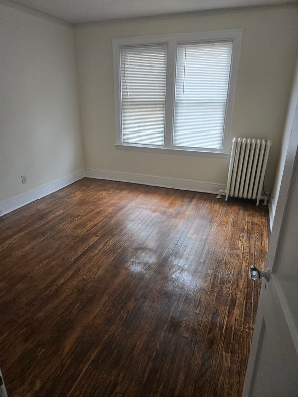 Photo - 54 Sharon St