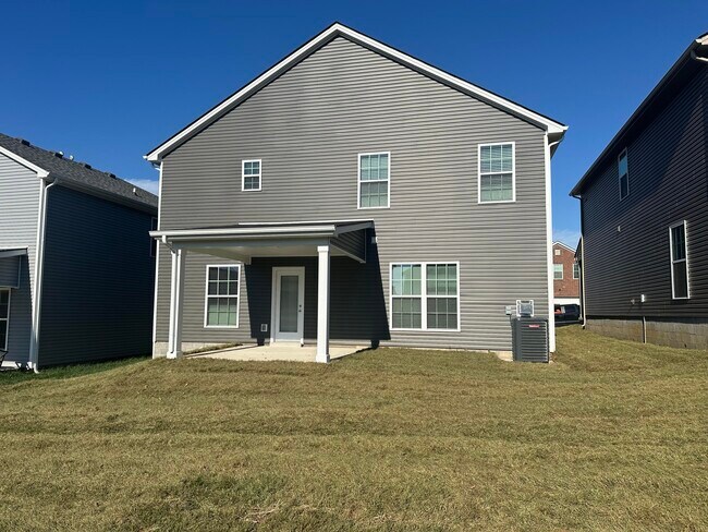 Photo - 2470 Dittany