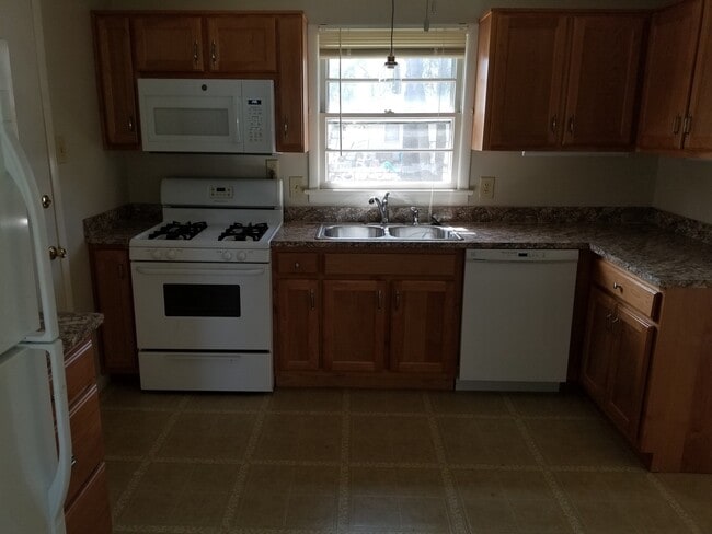 Photo - 12 Clemwood Pkwy