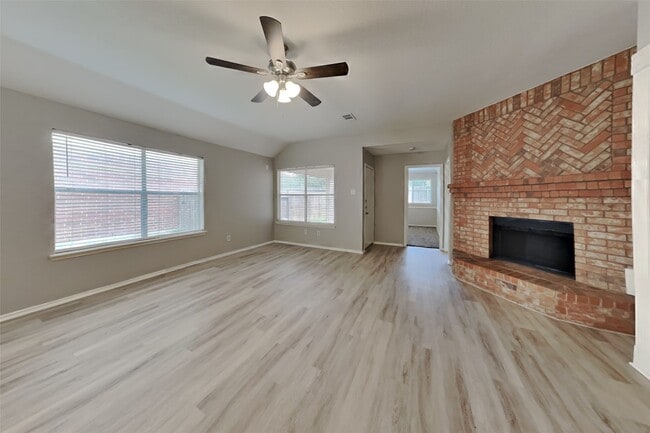 Photo - 1327 Coppercrest Dr