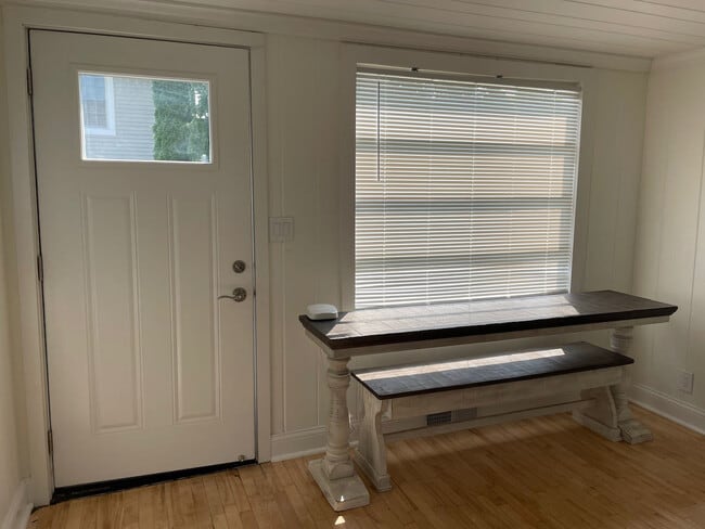 Photo - 521 Peyton St Unit 100