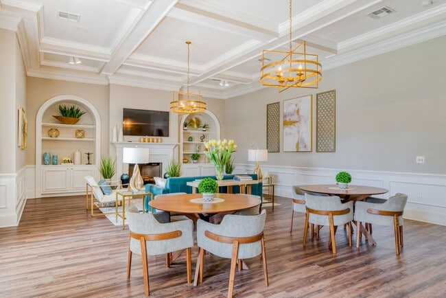 Clubhouse - Veranda Knolls