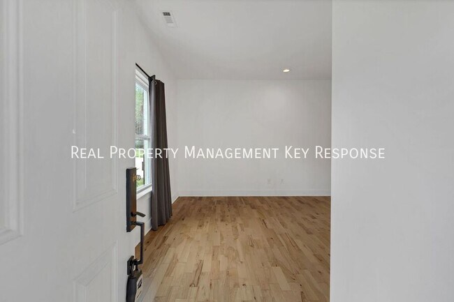 Photo - 1235 Vultee Blvd