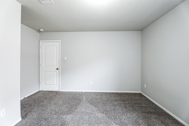 Photo - 29319 Dunns Creek Ct