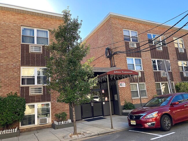 Building Photo - 133 33rd St Unit 3K Rental