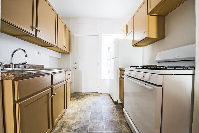 Photo - 8208 S Drexel Ave Chicago, IL 60619