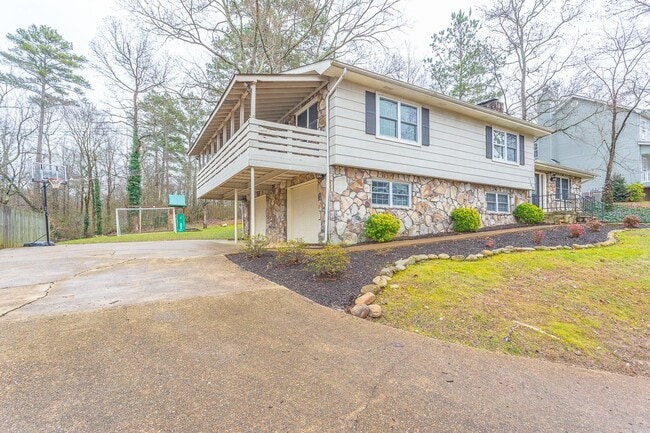 Photo - 4 Bedroom Rental in East Brainerd!