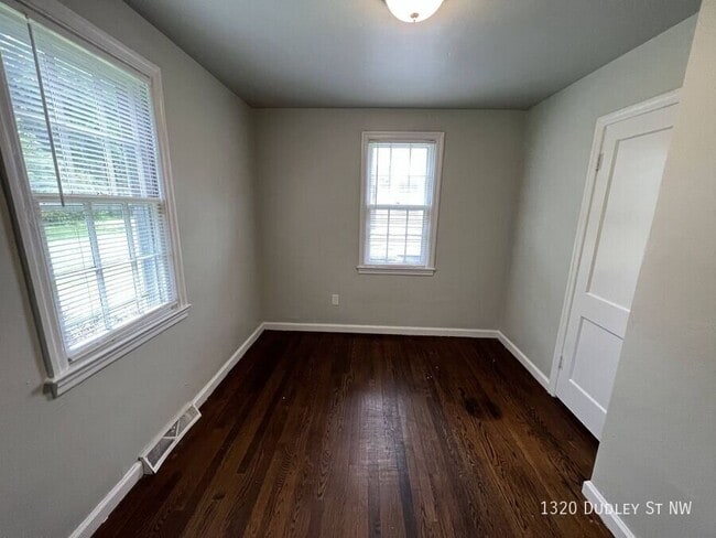 Photo - 1320 Dudley St NW