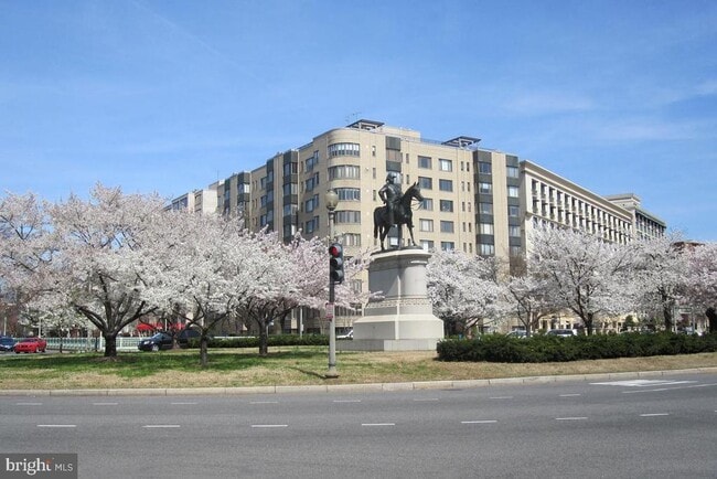 Building Photo - 1 Scott Cir NW Unit 403 Rental
