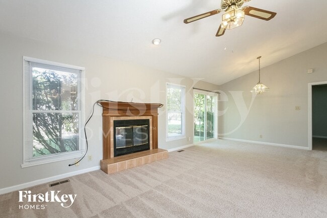 Photo - 8548 Appleby Ln