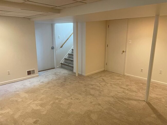 Photo - 729 N Vermont Ave